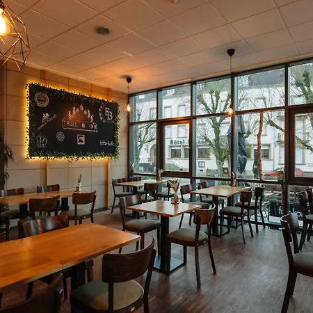 Trail-inn & 3*