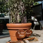 Trail-inn &