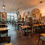 Trail-inn & Hotel 3*