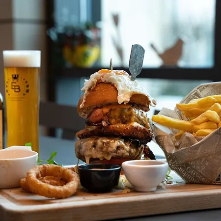 小径旅馆自然及运动酒店