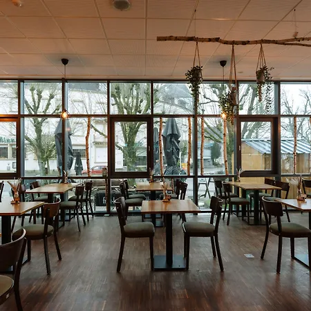 Hotel Trail-inn &