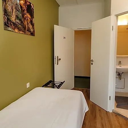 Hotell Trail-inn & 3*