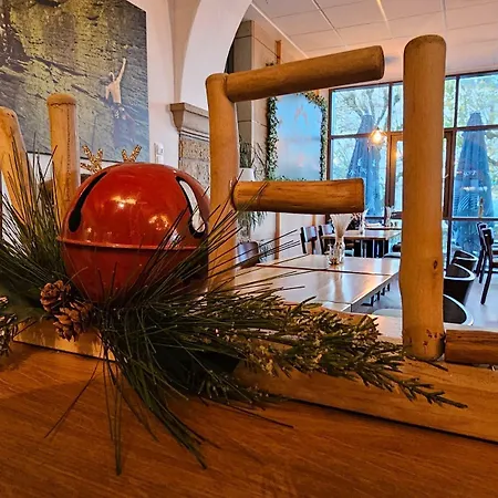 Trail-inn & Hotell