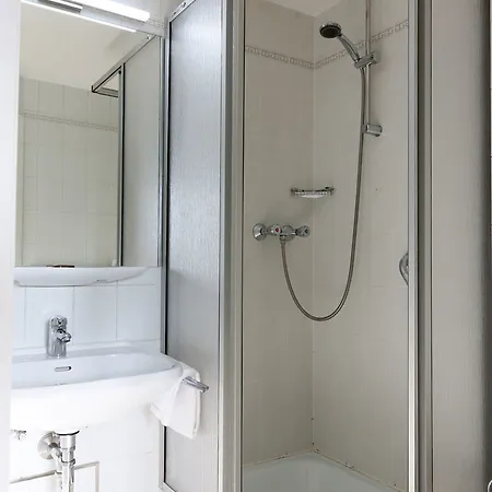 Trail-inn & Hotel 3*