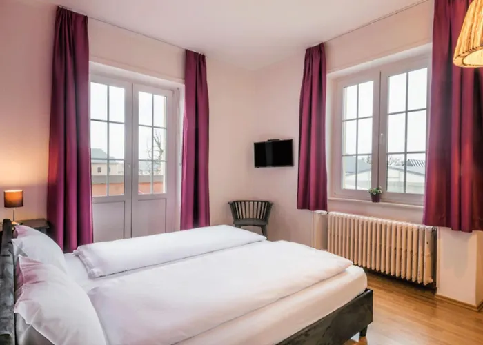 Szálloda Trail-inn & 3*