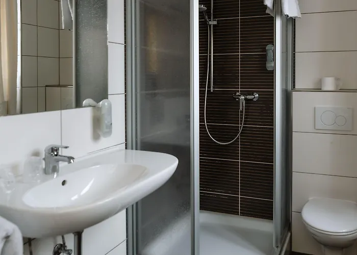 Trail-inn & Szálloda 3*