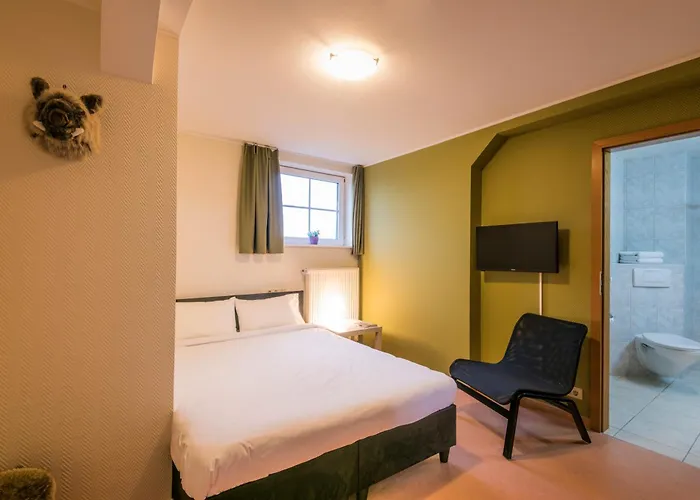 Hotel Trail-inn & 3*